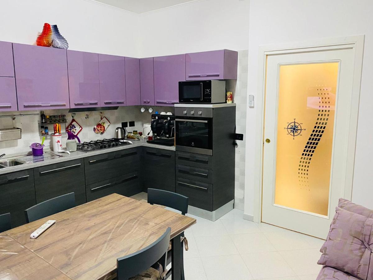 B E B Le Terrazze Sul Mare Bed & Breakfast กาตันซาโร ภายนอก รูปภาพ