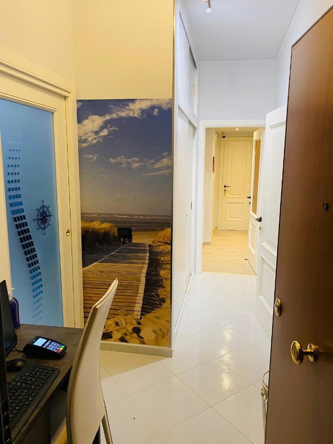 B E B Le Terrazze Sul Mare Bed & Breakfast กาตันซาโร ภายนอก รูปภาพ