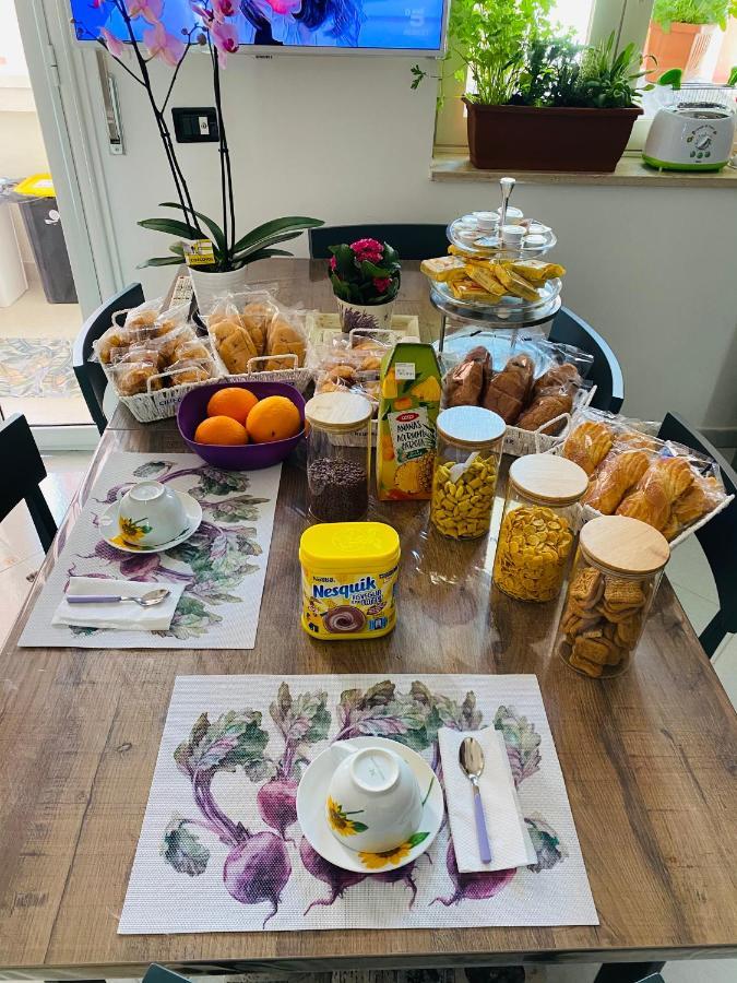 B E B Le Terrazze Sul Mare Bed & Breakfast กาตันซาโร ภายนอก รูปภาพ