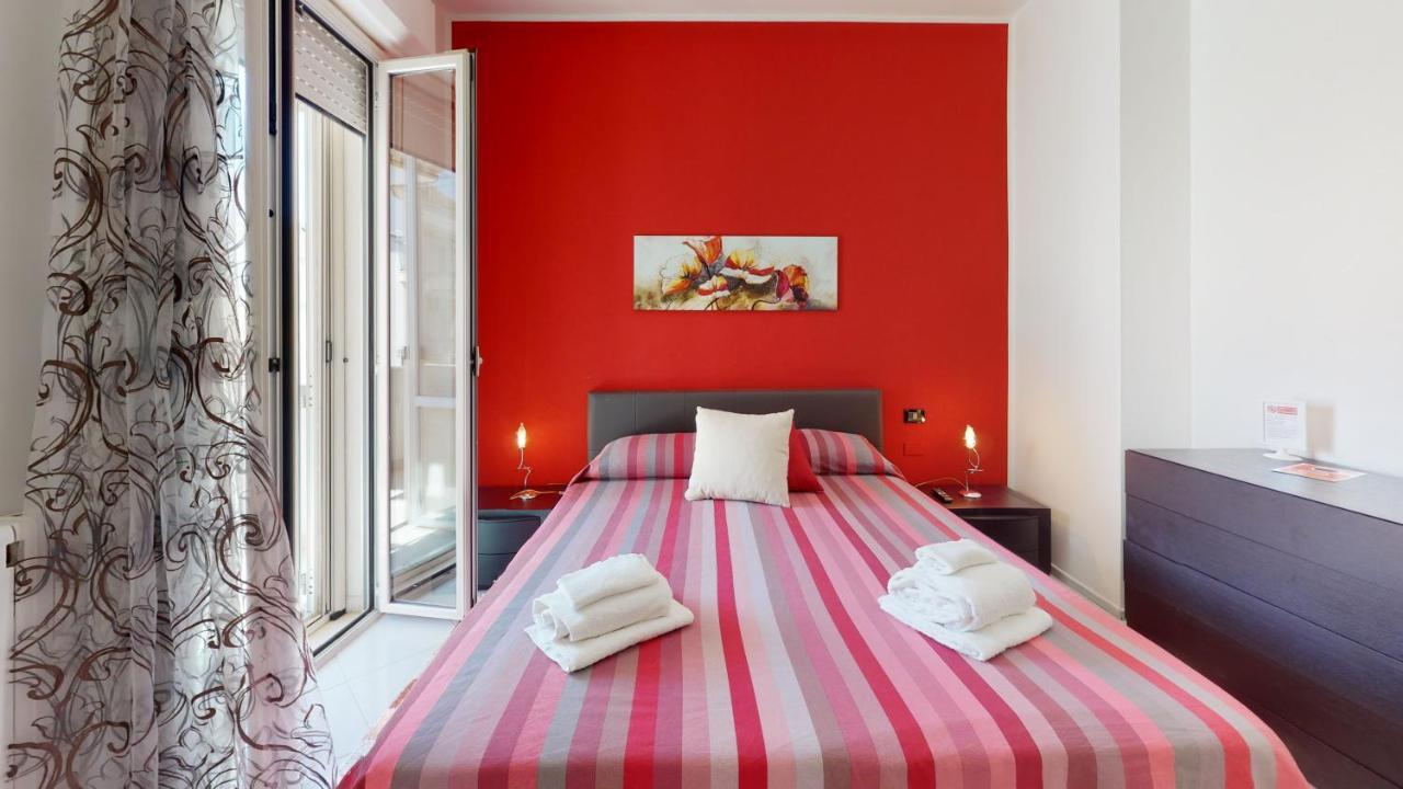 B E B Le Terrazze Sul Mare Bed & Breakfast กาตันซาโร ภายนอก รูปภาพ