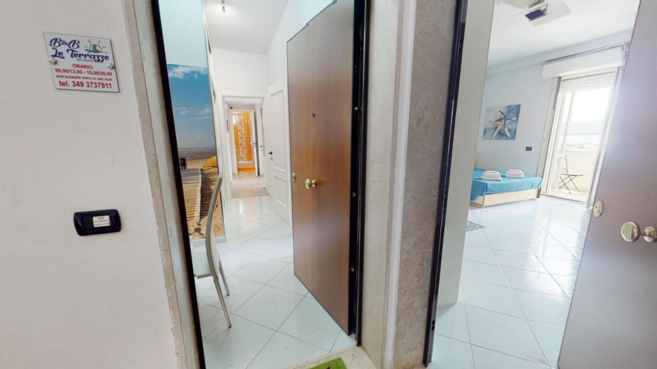 B E B Le Terrazze Sul Mare Bed & Breakfast กาตันซาโร ภายนอก รูปภาพ